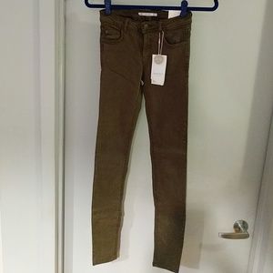 🚨NEW🚨 Zara Olive Jeans